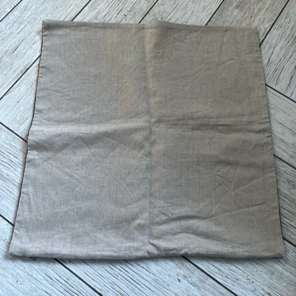 Pottery Barn Vintage Style Decorative Pillow Cover - Picture 4 of 5